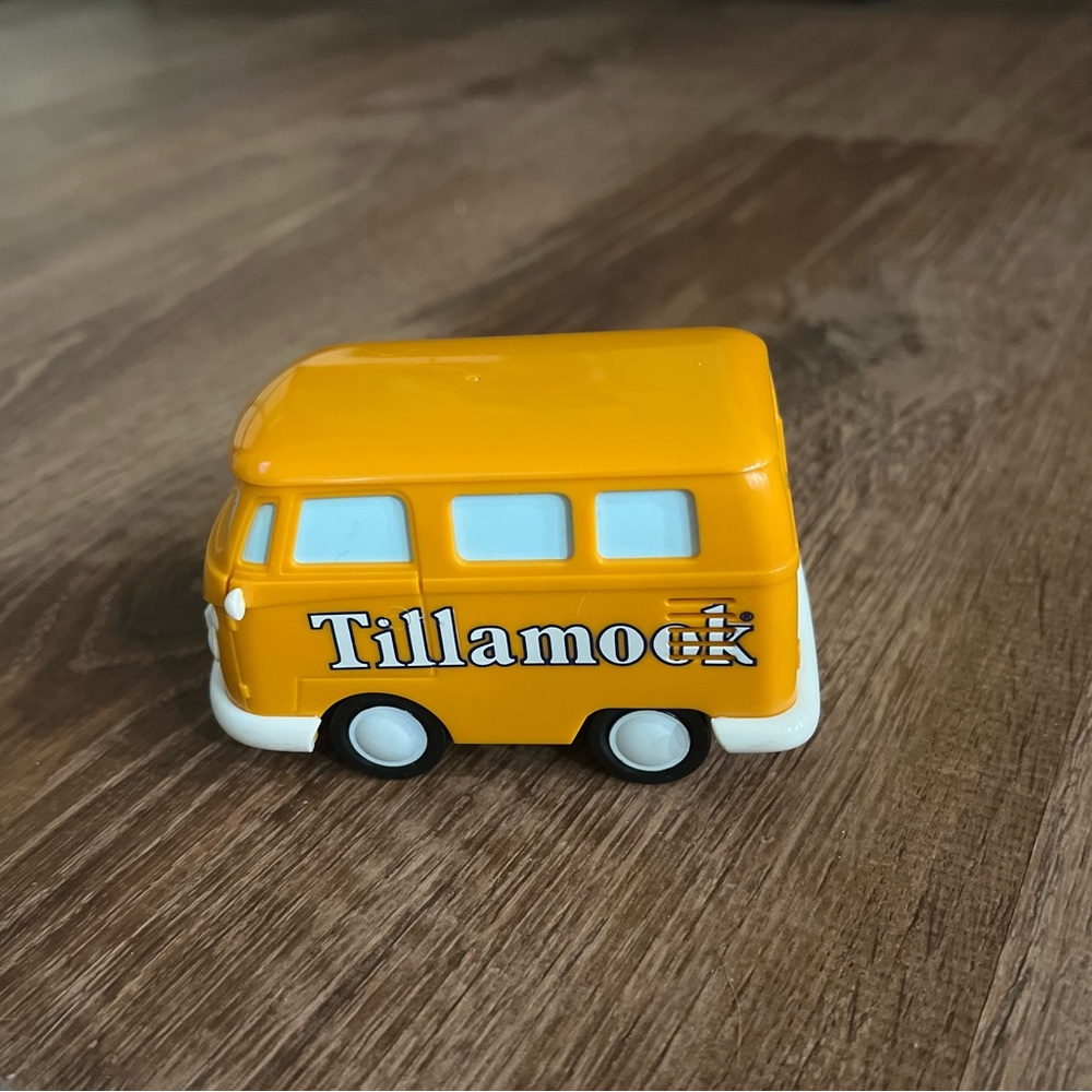 Tillamook, Oregon Cheese Loaf Yellow Toy Van